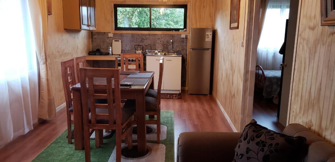 Cabanas P Y R Los Canelos Hornopiren Exterior foto